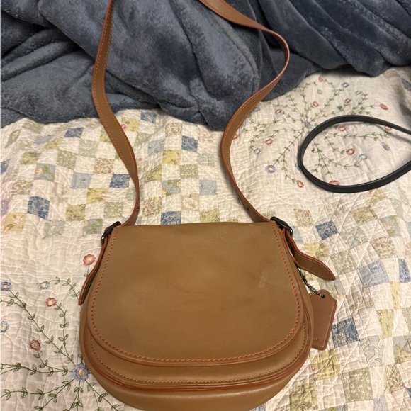 Coach Handbags - Coach Saddle 23 BritishTan Glovetsnned Leather Crossbody Saddle Bag